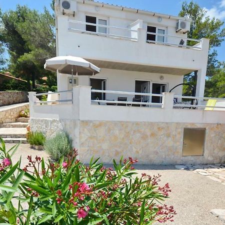 Apartmani Cesarec Basina Esterno foto