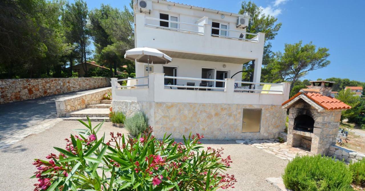 Apartmani Cesarec Basina Esterno foto